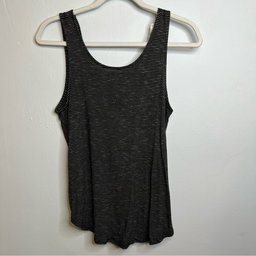 CJLA Carly Jean Samantha Striped Tank Black Ivory Twist Back Sleeveless GUC S
